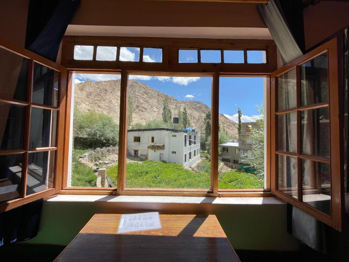 Gaywoo Guest House Leh Exterior photo