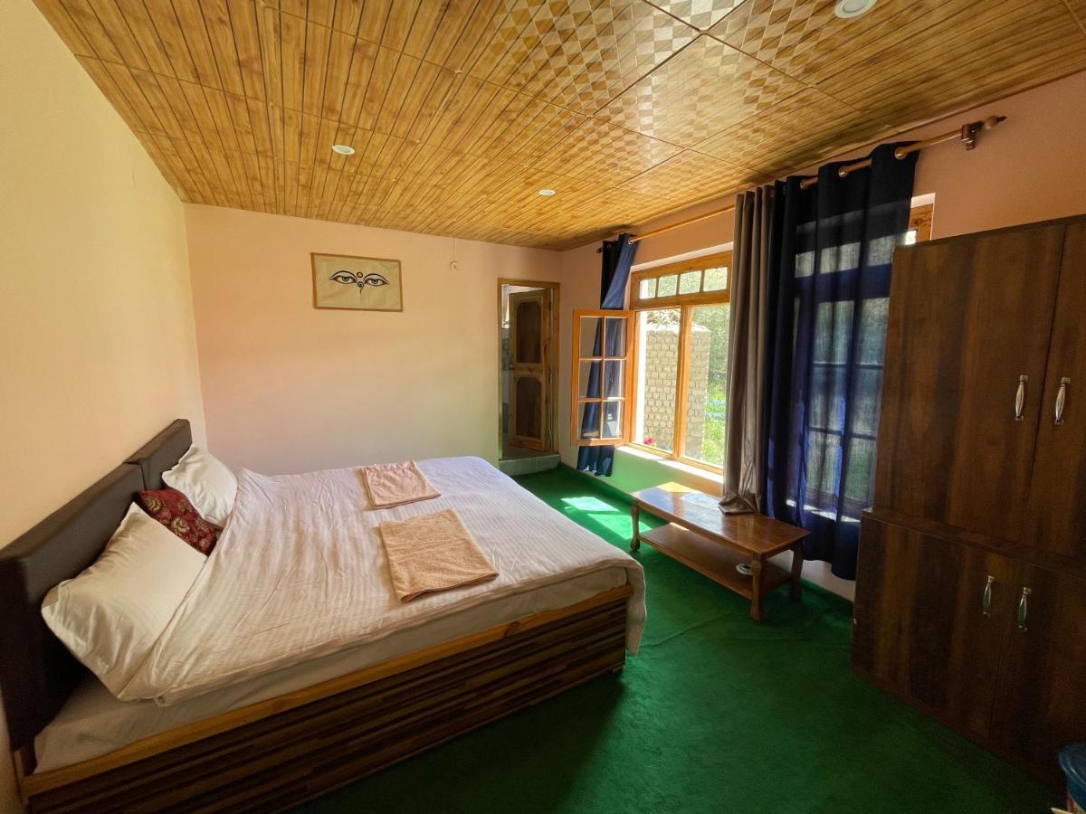 Gaywoo Guest House Leh Exterior photo